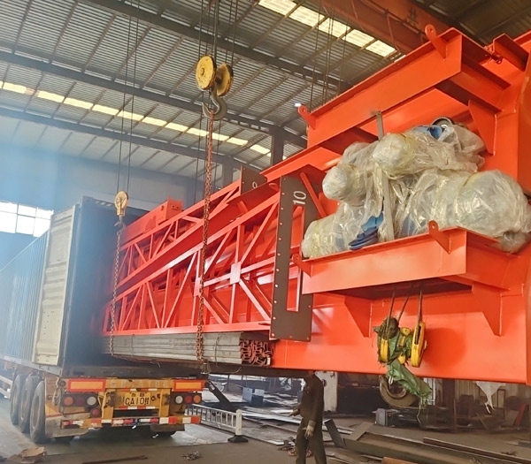 雙梁起重機(jī)發(fā)貨現(xiàn)場(chǎng)